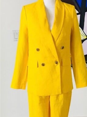 Banana Republic linen  Yellow Blazer size 8